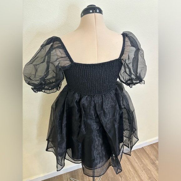 Francesca’s Alisia puff sleeve babydoll swing dress, black - Picture 5 of 16